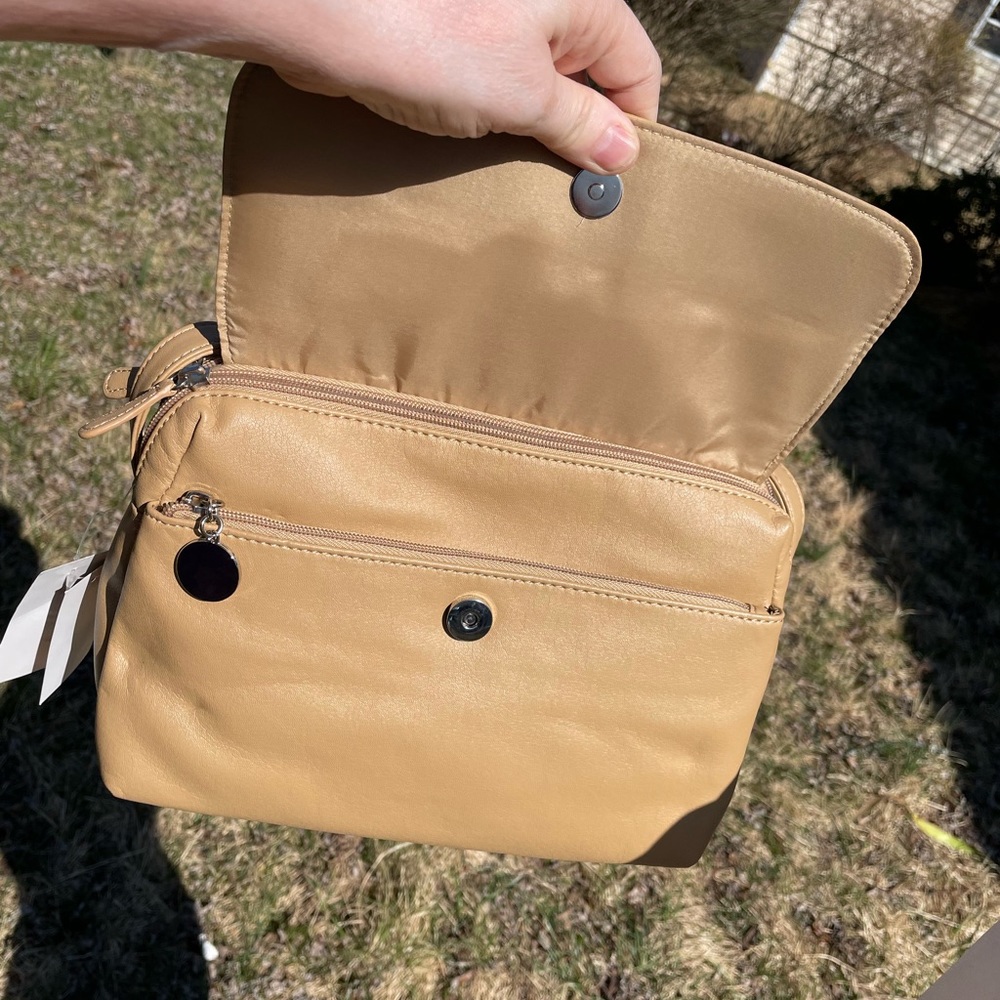 Carryland Change It Up Shoulder Bag - Picture 5 of 6